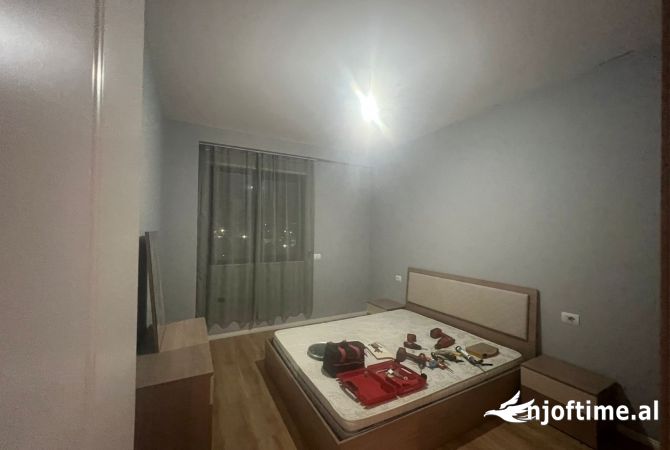 Shtepi me qera Apartament ne Tirane, 1+1, Mobilimi E mobiluar, Pagesa 500  Euro.