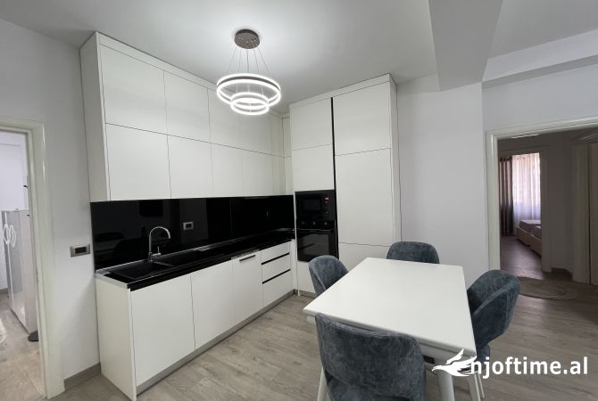 Shtepi me qera 2+1 ne Tirane - 550 Euro