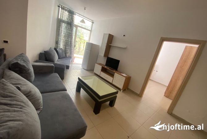 Shtepi me qera 1+1 ne Tirane - 400 Euro