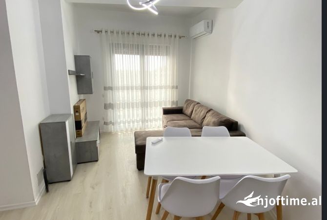 Shtepi me qera 2+1 ne Tirane - 500 Euro