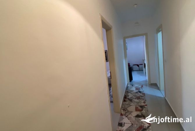 Shtepi ne shitje 1+1 ne Tirane - 130,000 Euro