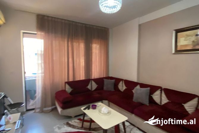 Shtepi ne shitje 1+1 ne Tirane - 130,000 Euro