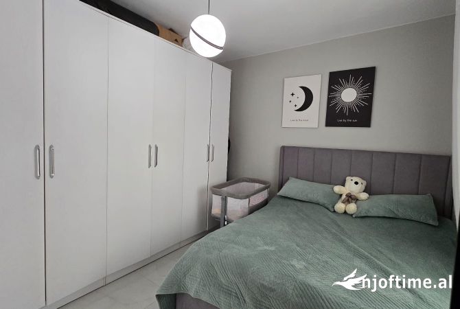 Shtepi ne shitje Shtepi Private ne Tirane, 1+1, Mobilimi E mobiluar, Pagesa 130,000  Euro.