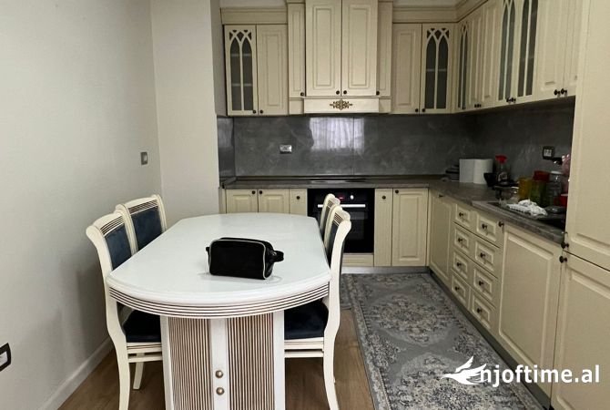 Shtepi me qera 2+1 ne Tirane - 500 Euro