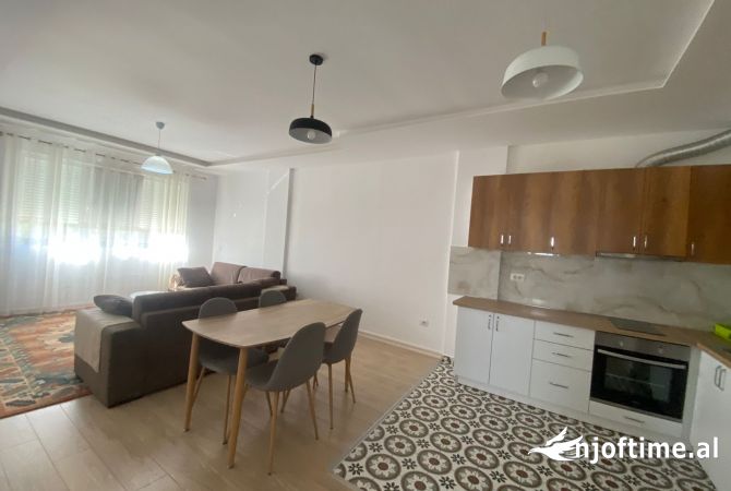Shtepi ne shitje 1+1 ne Tirane - 140,000 Euro