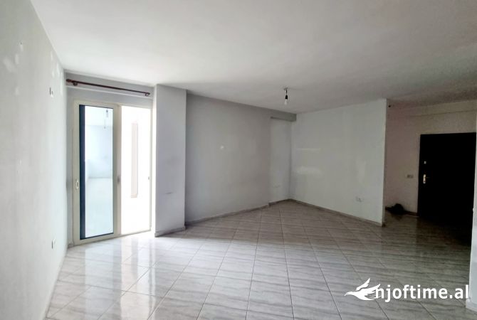 Shtepi ne shitje 2+1 ne Tirane - 118,000 Euro