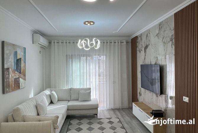 Shtepi ne shitje 2+1 ne Tirane - 145,000 Euro