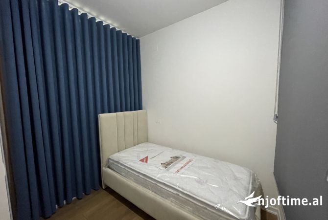 Shtepi me qera Apartament ne Tirane, 2+1, Mobilimi E mobiluar, Pagesa 420  Euro.