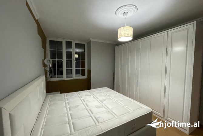 Shtepi me qera 2+1 ne Tirane - 450 Euro