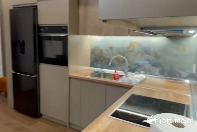 Shtepi me qera 2+1 ne Tirane - 520 Euro