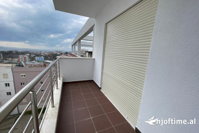 Shtepi ne shitje Apartament ne Tirane, 1+1, Mobilimi E mobiluar, Pagesa 89,000  Euro.