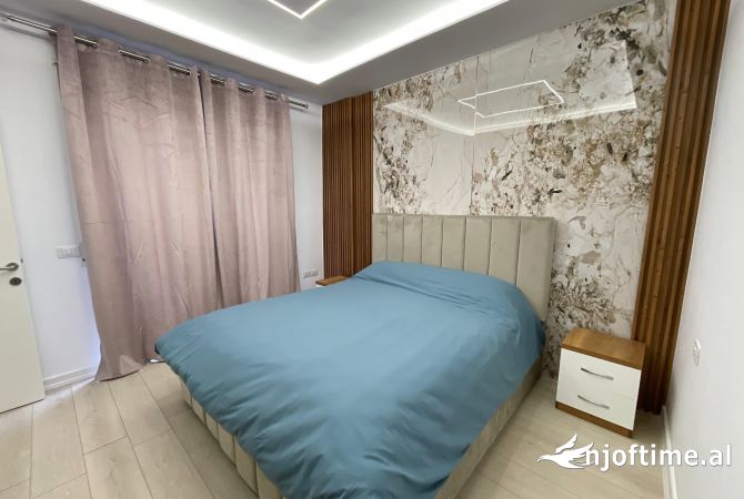 Shtepi ne shitje Apartament ne Tirane, 1+1, Mobilimi E mobiluar, Pagesa 89,000  Euro.