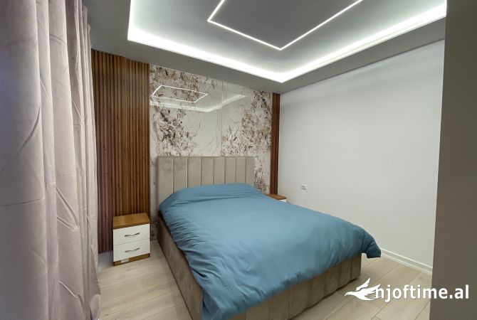 Shtepi ne shitje Apartament ne Tirane, 1+1, Mobilimi E mobiluar, Pagesa 89,000  Euro.