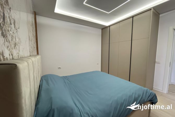 Shtepi ne shitje Apartament ne Tirane, 1+1, Mobilimi E mobiluar, Pagesa 89,000  Euro.