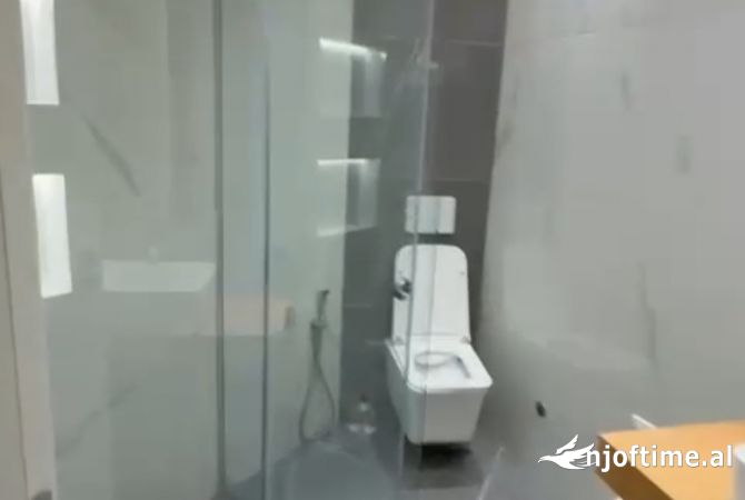 Shtepi me qera Apartament ne Tirane, 1+1, Mobilimi E mobiluar, Pagesa 600  Euro.