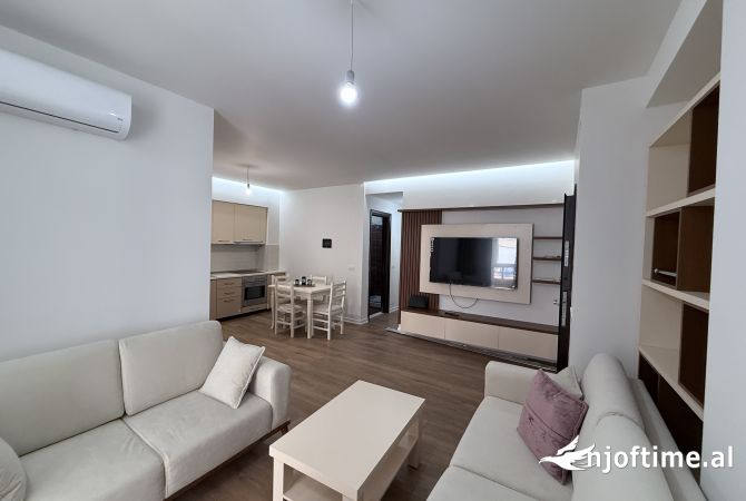 Shtepi me qera 2+1 ne Tirane - 450 Euro