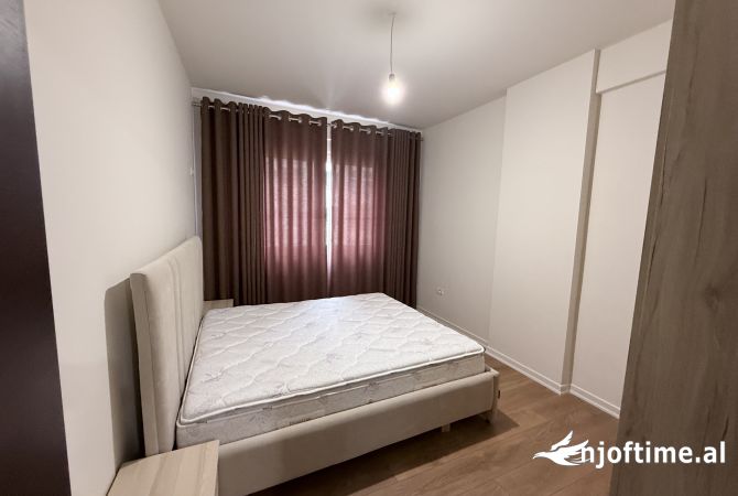 Shtepi me qera 2+1 ne Tirane - 450 Euro