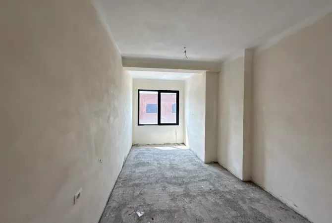 Shtepi ne shitje Apartament ne Tirane, 2+1, Mobilimi Bosh, pa mobiluar, Pagesa 219,000  Euro.
