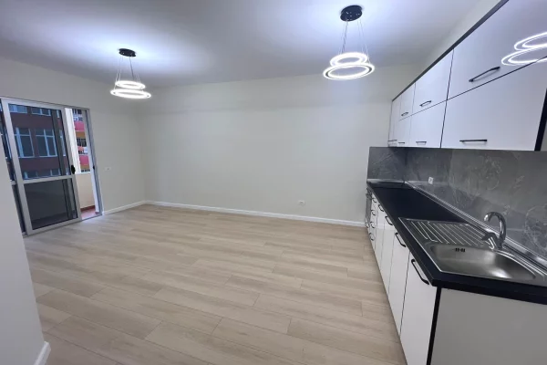 Shtepi ne shitje 2+1 ne Tirane - 135,000 Euro