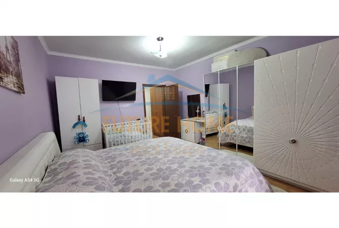 Shtepi ne shitje Apartament ne Tirane, 2+1, Mobilimi E mobiluar, Pagesa 225,000  Euro.