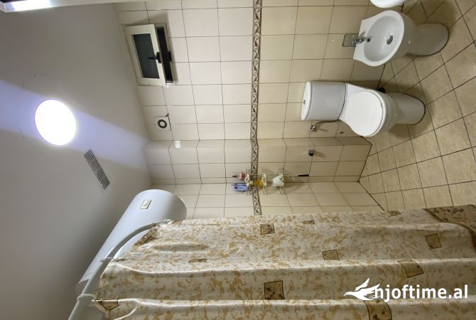 Shtepi me qera 1+1 ne Tirane - 45,000 Leke