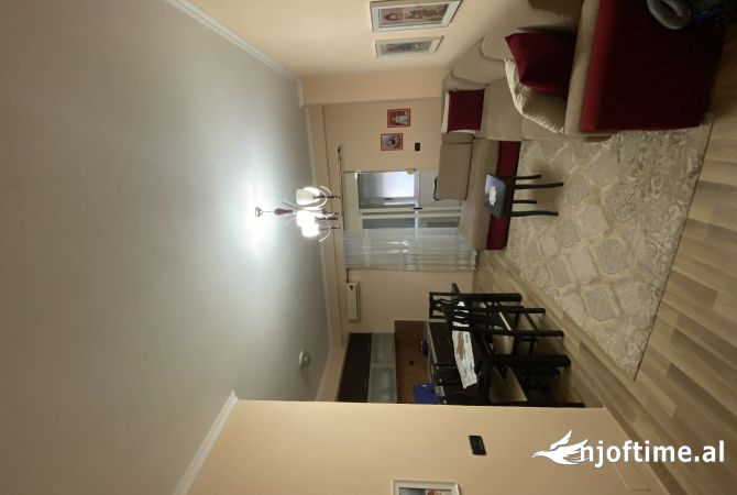 Shtepi me qera 1+1 ne Tirane - 45,000 Leke