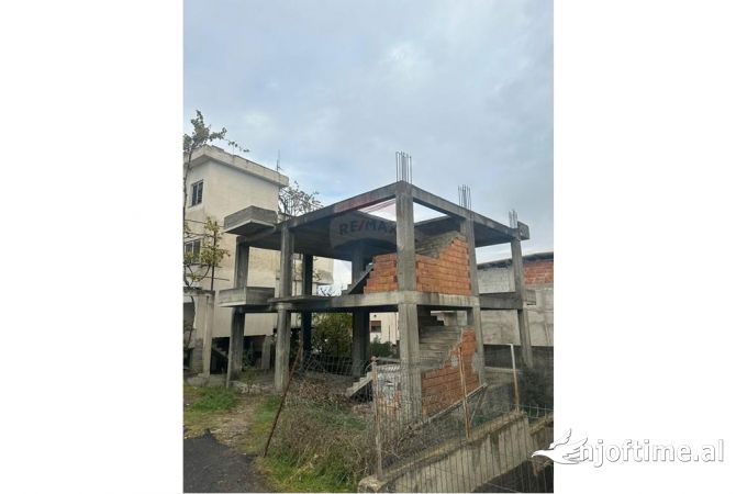 Shtepi ne shitje 2+1 ne Tirane - 140,000 Euro