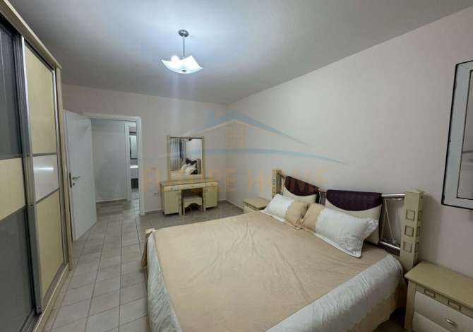 Shtepi me qera 2+1 ne Tirane - 700 Euro