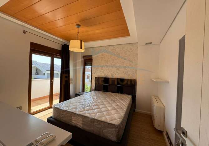 Shtepi me qera 3+1 ne Tirane - 3,000 Euro