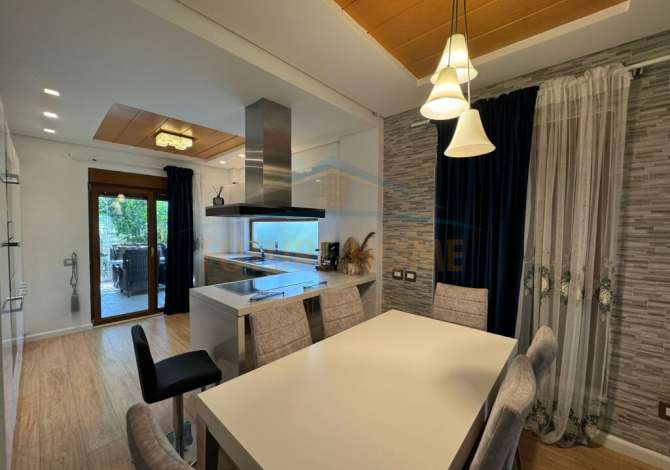 Shtepi me qera 3+1 ne Tirane - 3,000 Euro