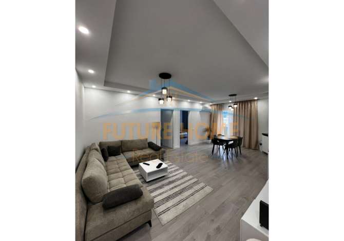 Shtepi me qera 2+1 ne Tirane - 900 Euro