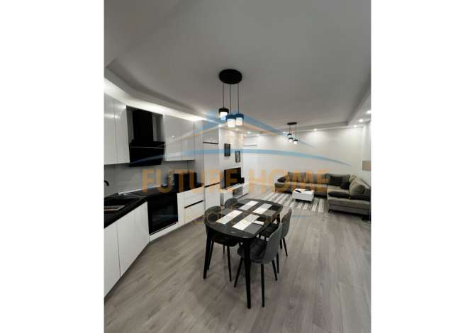 Shtepi me qera 2+1 ne Tirane - 900 Euro