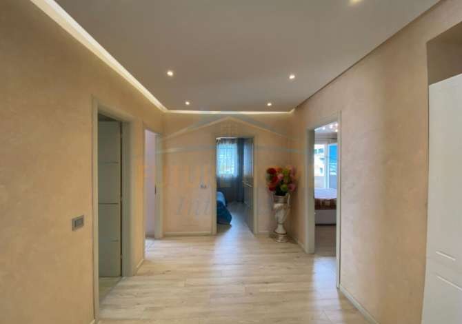 Shtepi ne shitje 3+1 ne Tirane - 320,000 Euro