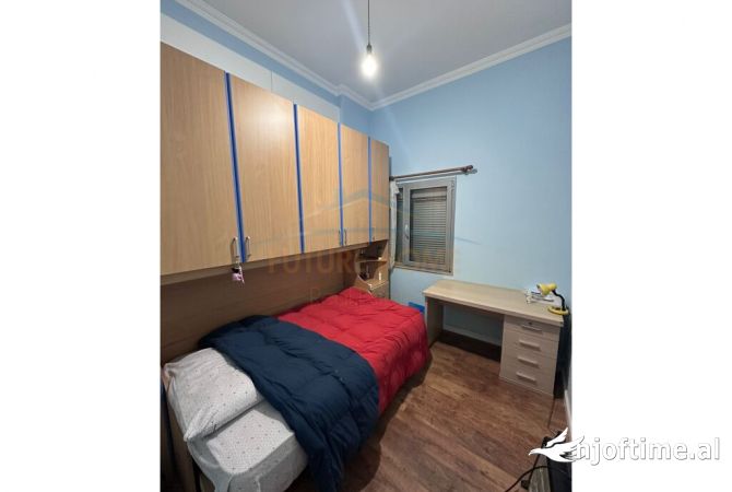 Shtepi me qera 3+1 ne Tirane - 800 Euro