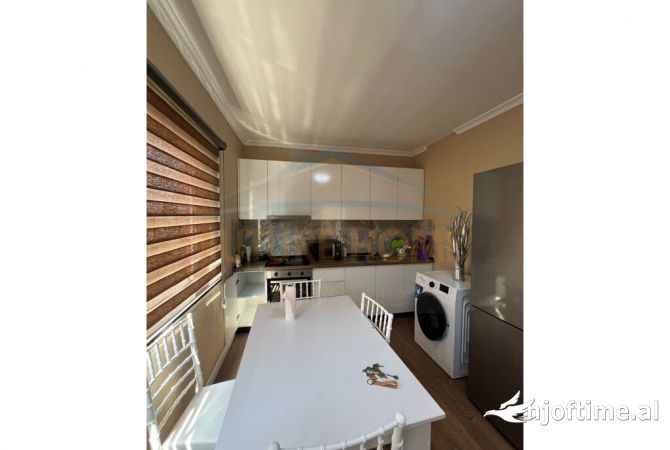 Shtepi me qera 2+1 ne Tirane - 600 Euro
