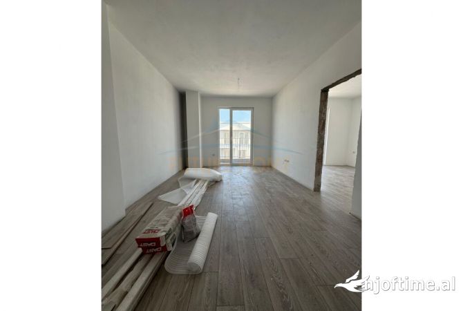 Shtepi ne shitje 2+1 ne Tirane - 73,000 Euro