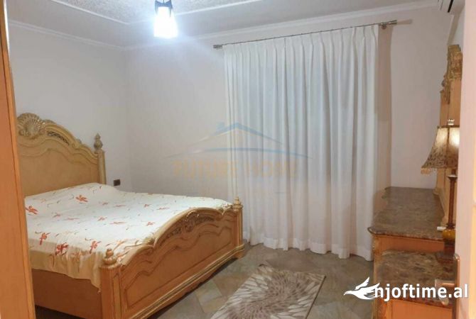 Shtepi me qera 2+1 ne Tirane - 750 Euro