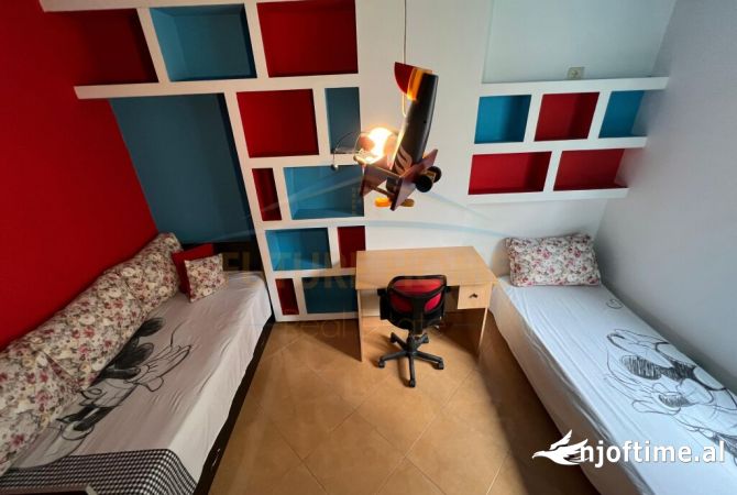 Shtepi me qera 2+1 ne Tirane - 470 Euro