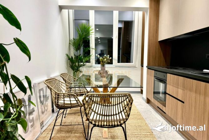 Shtepi me qera 2+1 ne Tirane - 750 Euro