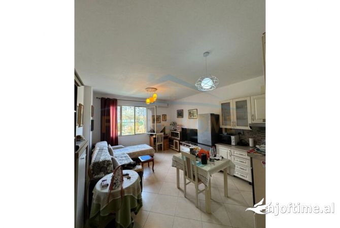 Shtepi ne shitje 1+1 ne Tirane - 150,000 Euro