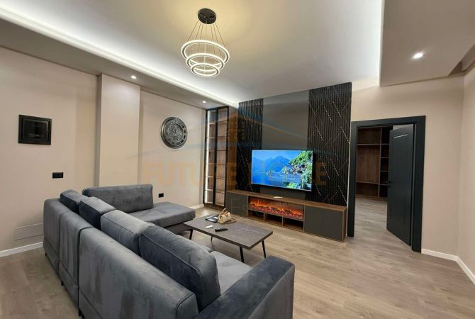 Shtepi ne shitje Apartament ne Tirane, 1+1, Mobilimi E mobiluar, Pagesa 130,000  Euro.