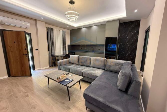 Shtepi ne shitje Apartament ne Tirane, 1+1, Mobilimi E mobiluar, Pagesa 130,000  Euro.
