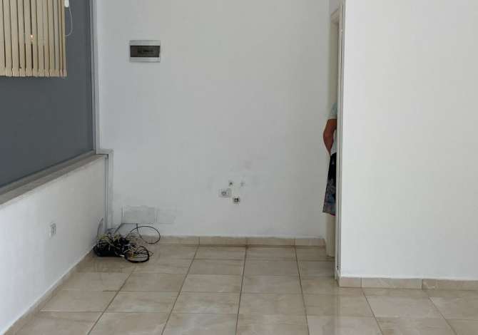 Ambient biznesi me qera 1+1 ne Tirane - 300 Euro