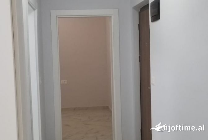 Shtepi ne shitje 1+1 ne Tirane - 150,000 Euro