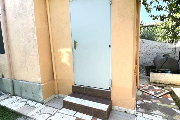 House for Rent 1+1 in Tirana - 30,000 Leke