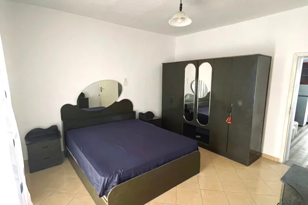 Shtepi me qera Shtepi Private ne Tirane, 1+1, Mobilimi E mobiluar, Pagesa 30,000  Leke.