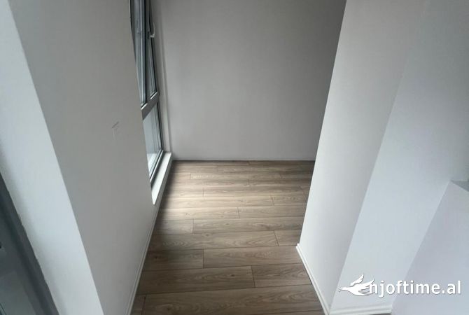 Ambient biznesi me qera 3+1 ne Tirane - 2,500 Euro