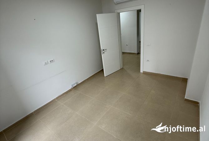 JEPET AMBIENT BIZNESI ME QIRA TE RRUGA KOSOVAREVE 