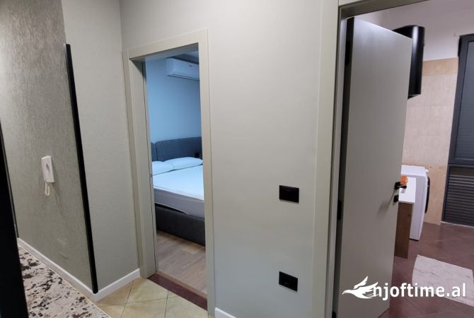 Shtepi me qera Apartament ne Tirane, 2+1, Mobilimi E mobiluar, Pagesa 480  Euro.