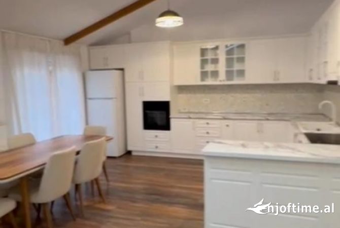 Shtepi me qera 3+1 ne Tirane - 1,500 Euro